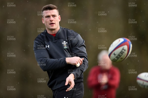 060218 - Wales Rugby Training - Scott Williams during training