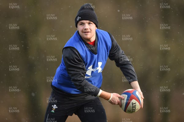 060218 - Wales Rugby Training - Steff Evans during training