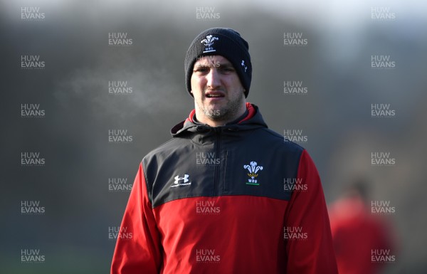 060220 - Wales Rugby Training - Sam Warburton during training