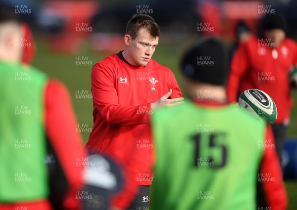 060220 - Wales Rugby Training - Nick Tompkins during training