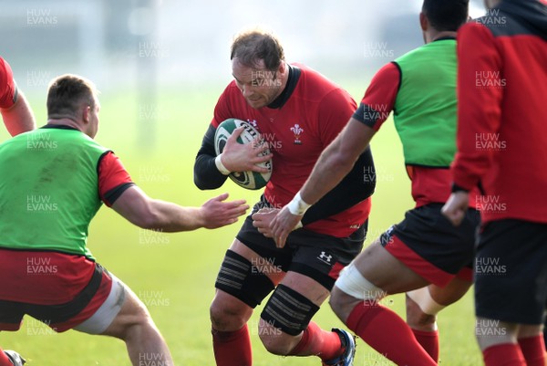 060220 - Wales Rugby Training - Alun Wyn Jones during training