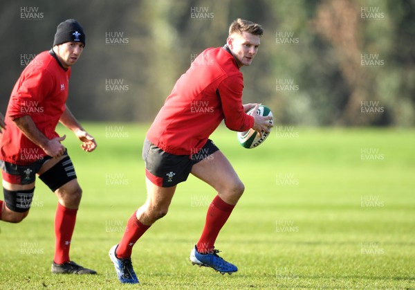 060220 - Wales Rugby Training - Dan Biggar during training