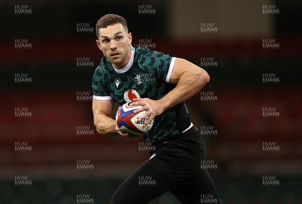 060224 - Wales Rugby Training in the week leading up to their 6 Nations games against England - George North during training