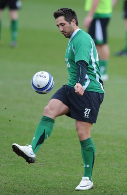 06.03.09 - Wales Rugby Training - Gavin Henson plays with a football during training. 