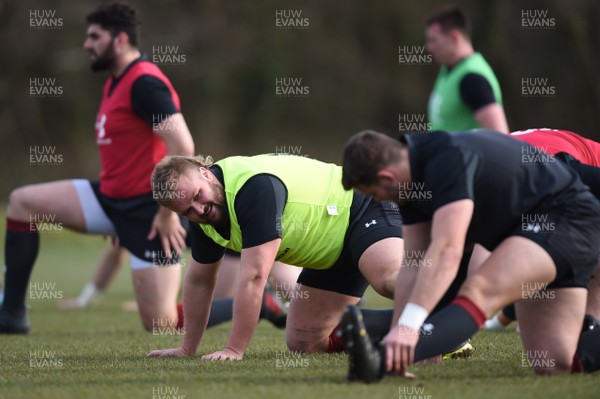 060318 - Wales Rugby Training - Tomas Francis during training