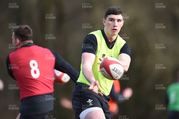 060318 - Wales Rugby Training - Seb Davies during training