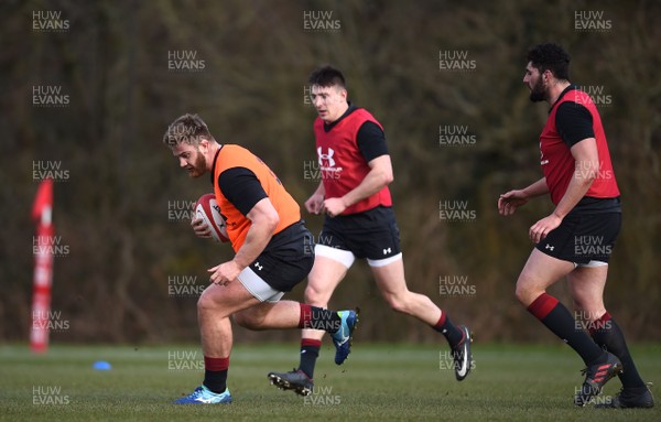060318 - Wales Rugby Training - Rhodri Jones during training