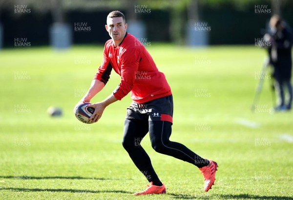 060320 - Wales Rugby Training - George North during training