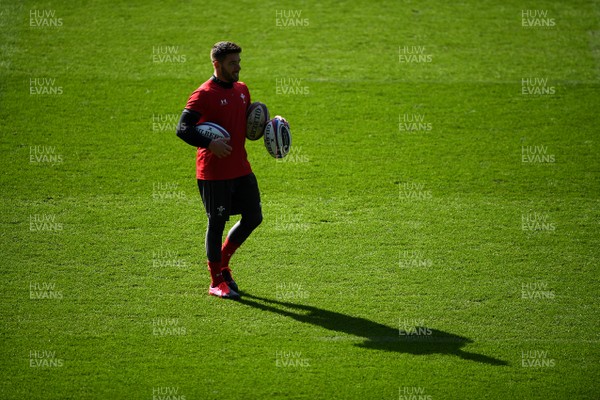 060320 - Wales Rugby Training - Rhys Webb during training