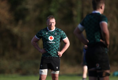 060324 - Wales Rugby Training in the week leading up to their 6 Nations game with France - Tommy Reffell during training