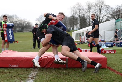 060325 - Wales Rugby Training ahead of their 6 Nations games against Scotland on the weekend - Nicky Smith during training