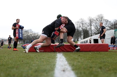 060325 - Wales Rugby Training ahead of their 6 Nations games against Scotland on the weekend - Dewi Lake during training