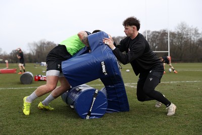 060325 - Wales Rugby Training ahead of their 6 Nations games against Scotland on the weekend - Tom Rogers during training