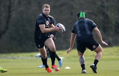 060325 - Wales Rugby Training ahead of their 6 Nations games against Scotland on the weekend - Max Llewellyn during training