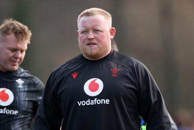 060325 - Wales Rugby Training ahead of their 6 Nations games against Scotland on the weekend - Keiron Assiratti during training