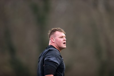 060325 - Wales Rugby Training ahead of their 6 Nations games against Scotland on the weekend - Dewi Lake during training