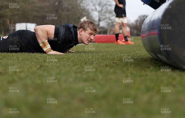 060325 - Wales Rugby Training ahead of their 6 Nations games against Scotland on the weekend - Jac Morgan during training