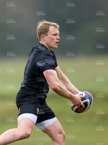 060325 - Wales Rugby Training ahead of their 6 Nations games against Scotland on the weekend - Blair Murray during training