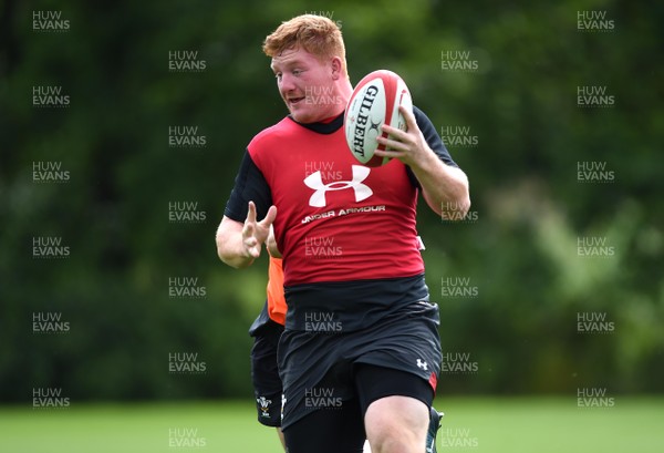 060719 - Wales Rugby Training - Rhys Carre during training