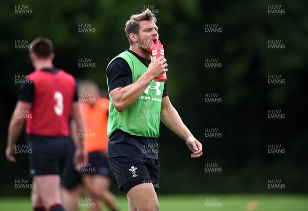 060719 - Wales Rugby Training - Dan Biggar during training