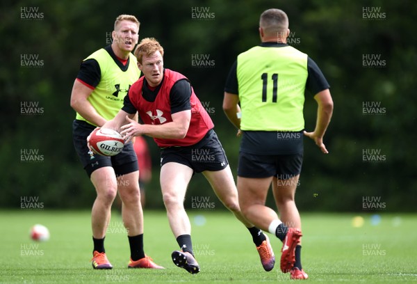 060719 - Wales Rugby Training - Rhys Patchell during training