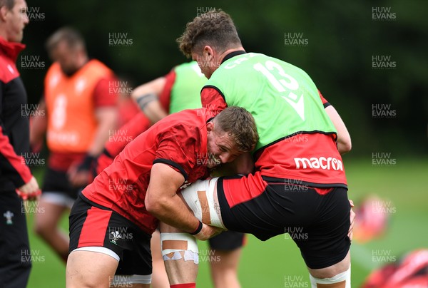 060721 - Wales Rugby Training - Elliot Dee and Will Rowlands during training