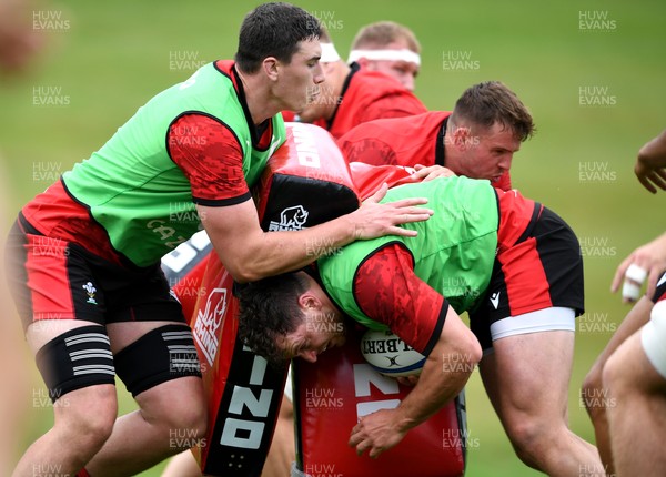 060721 - Wales Rugby Training - Seb Davies and Ryan Elias during training