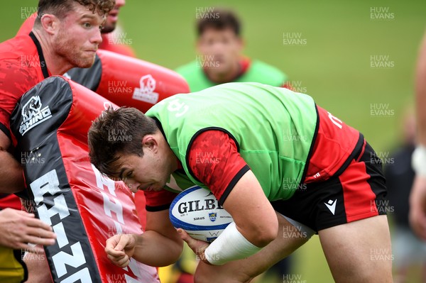060721 - Wales Rugby Training - Taine Basham during training