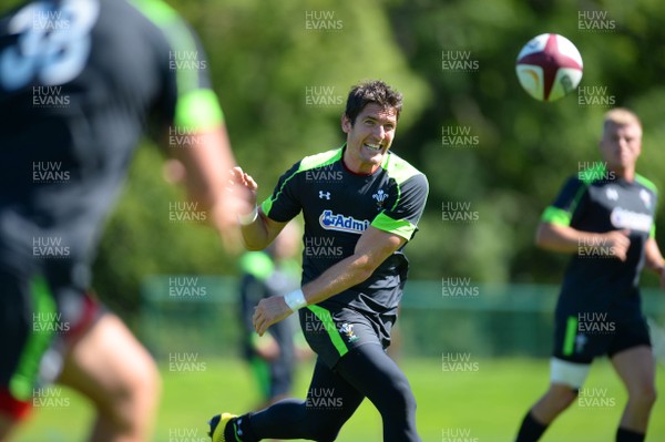 060815 - Wales Rugby Training -James Hook during training