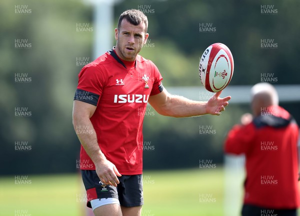 060819 - Wales Rugby Training - Gareth Davies during training