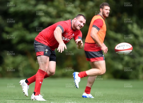 060819 - Wales Rugby Training - Ken Owens during training