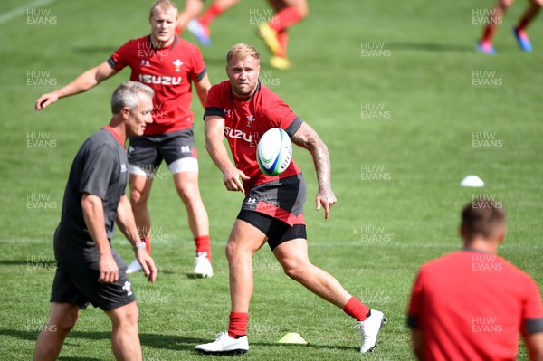 060819 - Wales Rugby Training - Ross Moriarty during training