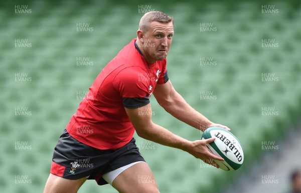 060919 - Wales Rugby Training - Hadleigh Parkes during training