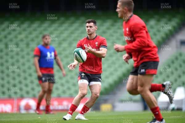 060919 - Wales Rugby Training - Tomos Williams during training