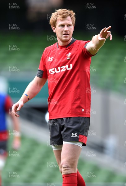 060919 - Wales Rugby Training - Rhys Patchell during training