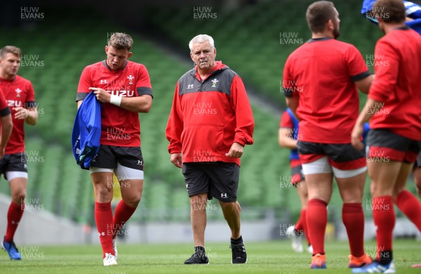 060919 - Wales Rugby Training - Warren Gatland during training