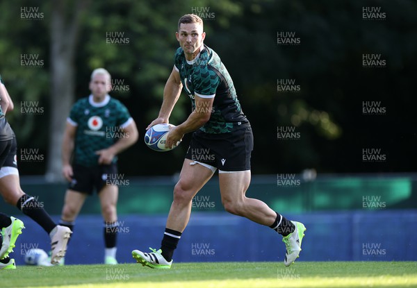 060923 - Wales Rugby Training in Versailles ahead of their opening Rugby World Cup game this weekend - George North during training