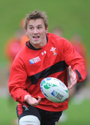 06.10.11 - Wales Rugby Training - Jonathan Davies during training. 