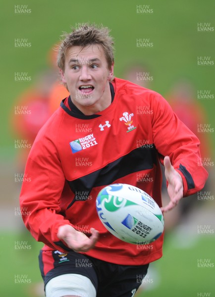 06.10.11 - Wales Rugby Training - Jonathan Davies during training. 