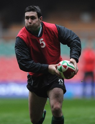 06.11.08 - Wales Rugby Training - Stephen Jones in action during training. 