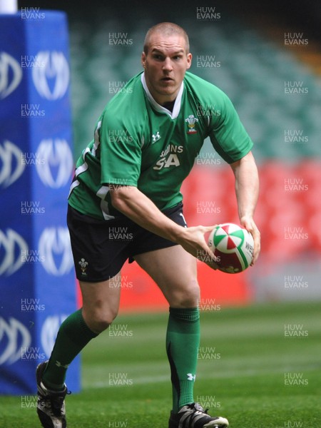 06.11.08 - Wales Rugby Training - Gethin Jenkins in action during training. 