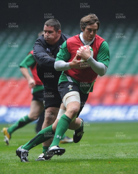 06.11.08 - Wales Rugby Training - Ryan Jones in action during training. 