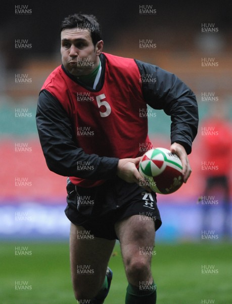 06.11.08 - Wales Rugby Training - Stephen Jones in action during training. 