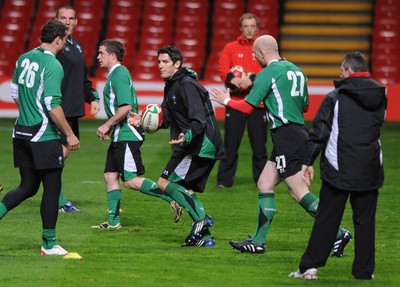 06.11.09 - Wales Rugby Captains Run - James Hook in action during training. 