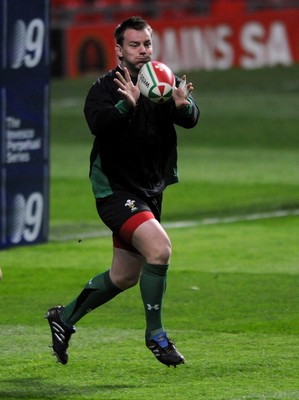 06.11.09 - Wales Rugby Captains Run - Matthew Rees in action during training. 