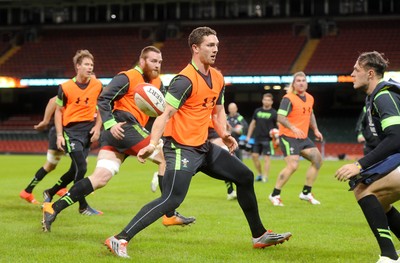 061114 - Wales Rugby Training -George North during training