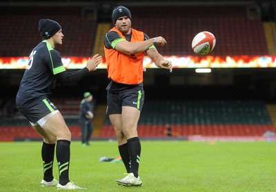 061114 - Wales Rugby Training -Jamie Roberts during training