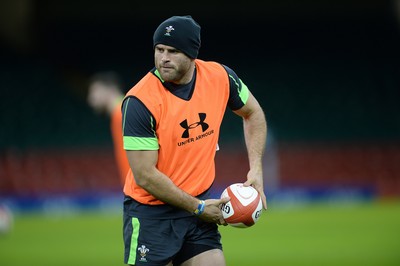 061114 - Wales Rugby Training -Jamie Roberts during training