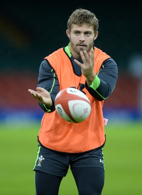 061114 - Wales Rugby Training -Leigh Halfpenny during training