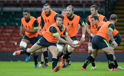 061114 - Wales Rugby Training -Rhys Webb during training